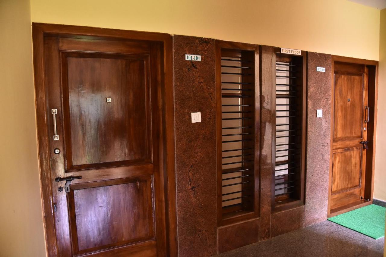 The Banjaara Suites Bangalore Exterior foto